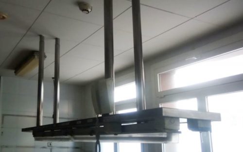 Estantería colgante inox 280cm de ocasión en cabauoportunitats.com