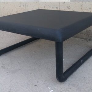 Mesa de centro para oficina 70x70cm de ocasión en cabauoportunitats.com