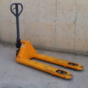 Transpaleta manual 2000kg de ocasión en cabauoportunitats.com