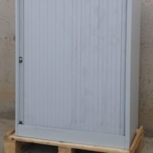 Armari metàl·lic amb persiana 80x43cm d'ocasió a cabauoportunitats.com Balaguer - Lleida - Catalunya