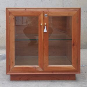 Mostrador expositor de madera y cristal 70x60cm de ocasión en cabauoportunitats.com