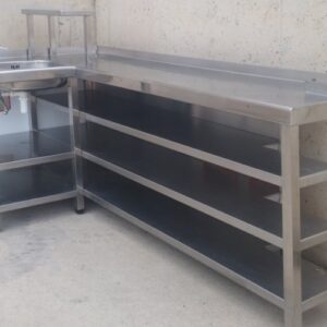 Mesa de trabajo de ocasiรณn con fregadero en cabauoportunitats.com