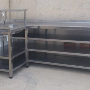Mesa de trabajo de ocasión con fregadero en cabauoportunitats.com
