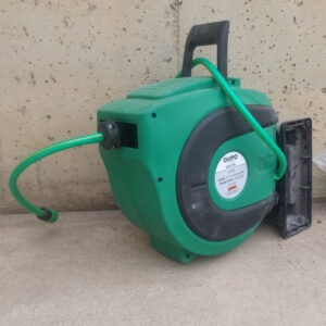 Manguera de ocasión con recojedor de pared cabauoportunitats.com