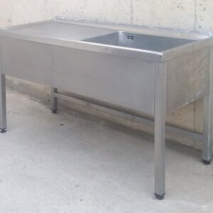 Fregadero con patas de ocasión  140x60cm en cabauoportunitats.com
