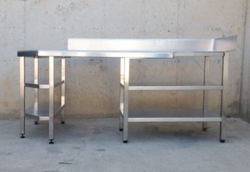 Mesa de trabajo de acero inoxidable 200cm de ocasión en cabauoportunitats.com