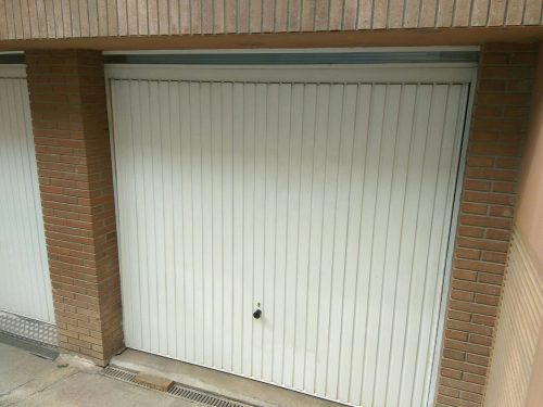 Porta de garatge d'ocasió a cabauoportunitats.com. Balaguer - Lleida - Catalunya