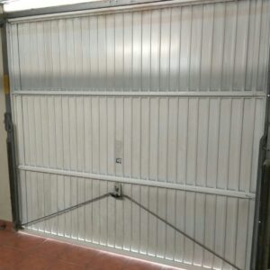 Puerta de garaje de ocasión en cabauoportunitats.com