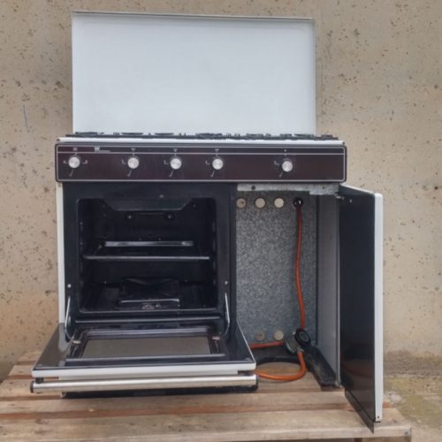 Cocina gas 5 hornillos + horno en cabauoportunitats.com