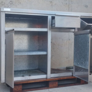 Mueble de acero inoxidable para cafetera 150cm de ocasión en cabauoportunitats.com