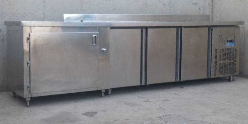 Taula inox 298cm d'ocasió amb sotamostrador i pica a cabauoportunitats.com Balaguer - Lleida - Catalunya