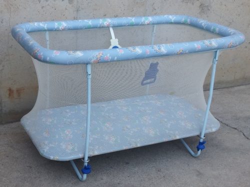 Parc infantil 114x70x70cm d'ocasió a cabauoportunitats.com Balaguer - Lleida - Catalunya