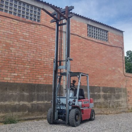 Toro KOMATSU 2000kg d'ocasió a cabauoportunitats.com Balaguer - Lleida - Catalunya