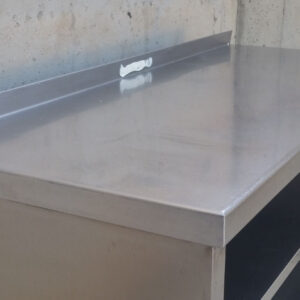 Mueble de acero inoxidable 3 estantes 150x60x100cm de ocasión en cabauoportunitats.com