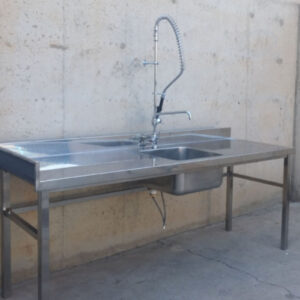 Fregadero con patas 205cm de ocasión en cabauoportunitats.com