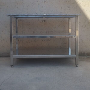 Mesa de inox y mármol 118cm de ocasión en cabauoportunitats.com