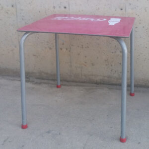 Taula terrassa 70x70cm d'ocasió a cabauoportunitats.com Balaguer - Lleida - Catalunya