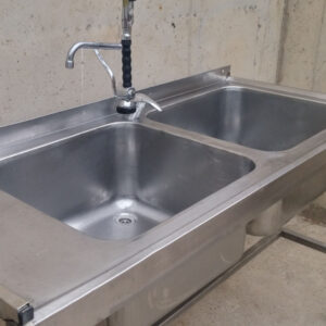 Fregadero inox 150cm 2 senos grandes dimensiones de ocasión en cabauoportunitats.com
