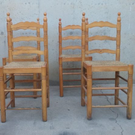 Silla torneada asiento enea de ocasión en cabauoportunitats.com