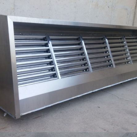 Campana extractora 300cm con motor S&P de ocasión en cabauoportunitats.com