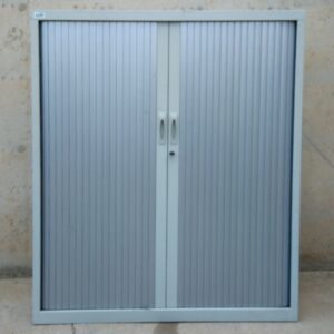 Armari metàl·lic amb persiana 120x45cm d'ocasió a cabauoportunitats.com Balaguer - Lleida - Catalunya