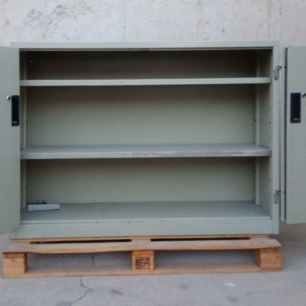 Armari metàl·lic portes plegables 125x45x100cm d'ocasió a cabauoportunitats.com Balaguer - Lleida - Catalunya