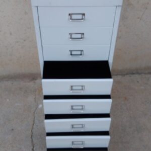 Cajonera metálica 9 cajones de ocasión en cabauoportunitats.com