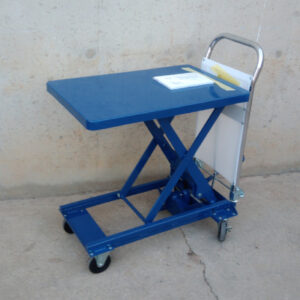 Carro amb plataforma elevadora 77x45cm d'ocasió a cabauoportunitats.com Balaguer - Lleida - Catalunya
