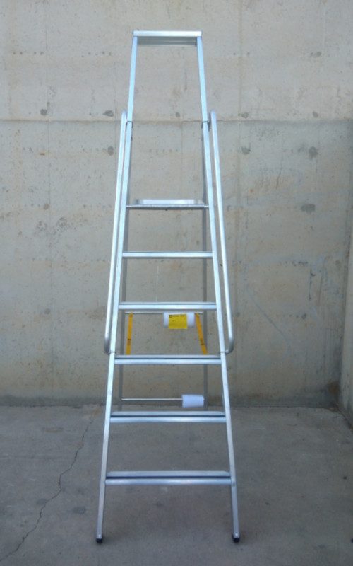 Escala alumini 6 graons 155cm d'ocasió a cabauoportunitats.com Balaguer - Lleida - Catalunya