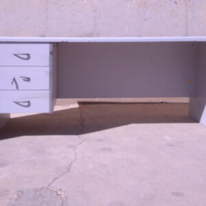 Escriptori amb 3 calaixos 160x80cm d'ocasió a cabauoportunitats.com Balaguer - Lleida - Catalunya