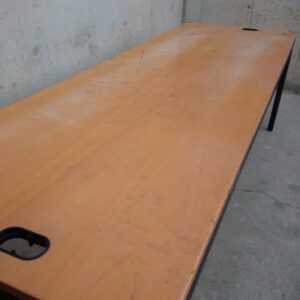Escritorio de ocasión 240cm en cabauoportunitats.com