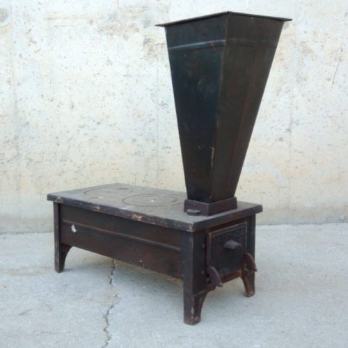 Estufa antigua con hornillo de ocasión en cabauoportunitats.com