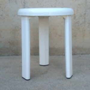Taburete de plástico ø35cm de ocasión en cabauoportunitats.com