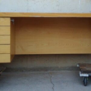 Escritorio madera maciza 170x75cm de ocasión en cabauoportunitats.com