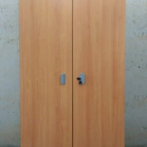 Armari d'oficina color fusta 198cm d'ocasió a cabauoportuntiats.com Balaguer - Lleida - Catalunya