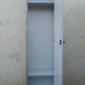 Armario taquilla madera 202cm de ocasión en cabauoportunitats.com