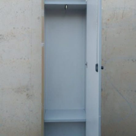 Armario taquilla madera 202cm de ocasión en cabauoportunitats.com
