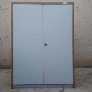 Armario de oficina 101x42x137cm de ocasión en cabauoportunitats.com