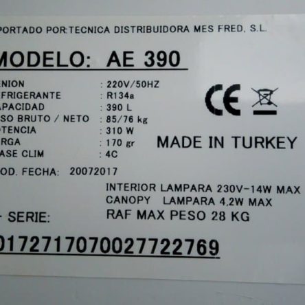 Congelador expositor vertical 180cm de ocasión en cabauoportunitats.com