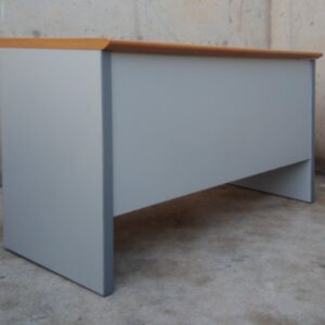 Escriptori 110x55x68cm d'ocasió a cabauoportunitats.com Balaguer - Lleida - Catalunya