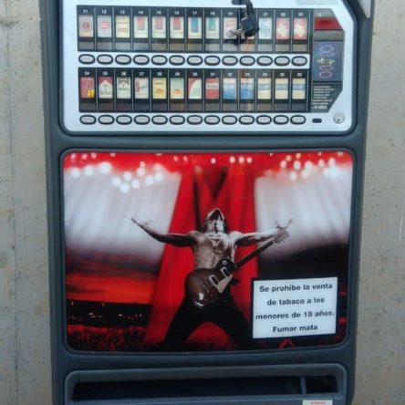 Máquina de trabajo AZKOYEN N 24 canales de ocasión en cabauoportunitats.com