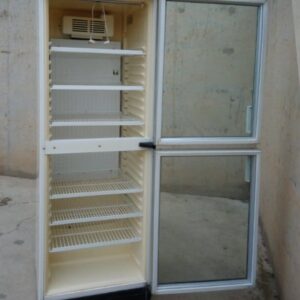 Frigorífico expositor 184cm de ocasión en cabauoportunitats.com