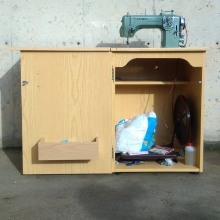 Máquina de coser REFREY Transforma de ocasión en cabauoportunitats.com