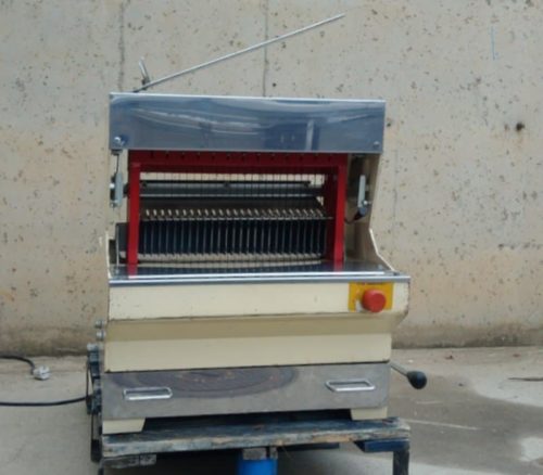 Màquina tallar pa sobretaula d'ocasió a cabauoportunitats.com Balaguer - Lleida - Catalunya