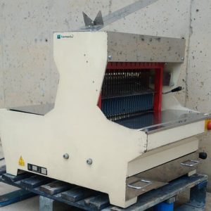 Màquina tallar pa sobretaula d'ocasió a cabauoportunitats.com Balaguer - Lleida - Catalunya