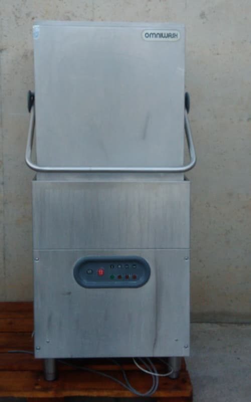 Lavavajillas cúpula OMNIWASH de ocasión en cabauoportunitats.com