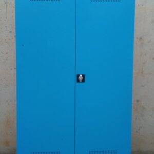 Armario metálico ventilado 120x50cm de ocasión en cabauoportunitats.com