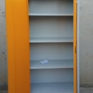 Armario metálico para productos químicos de ocasión en cabauoportunitats.com Balaguer - Lleida - Catalunya