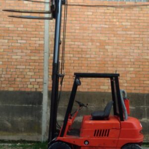 Carretilla elevadora LINDE H25 ruedas macizadas de ocasión en cabauoportunitats.com