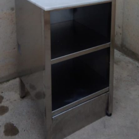 Empostada d'inox i marbre 58x63cm d'ocasió a cabauoportunitats.com Balaguer - Lleida - Catalunya
